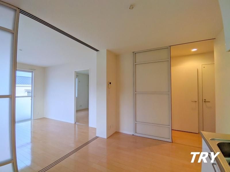 �y���ԁE���r���O�z�@