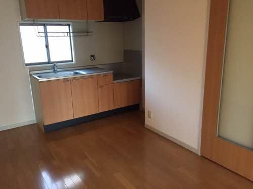 �y���ԁE���r���O�z�@