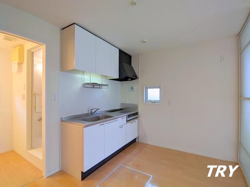 �y�����E���r���O�z�@