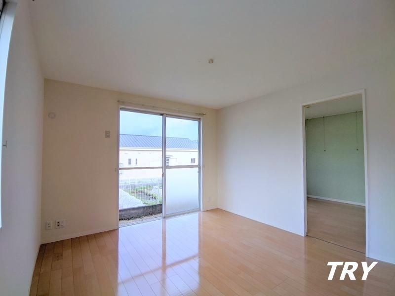 �y�����E���r���O�z�@