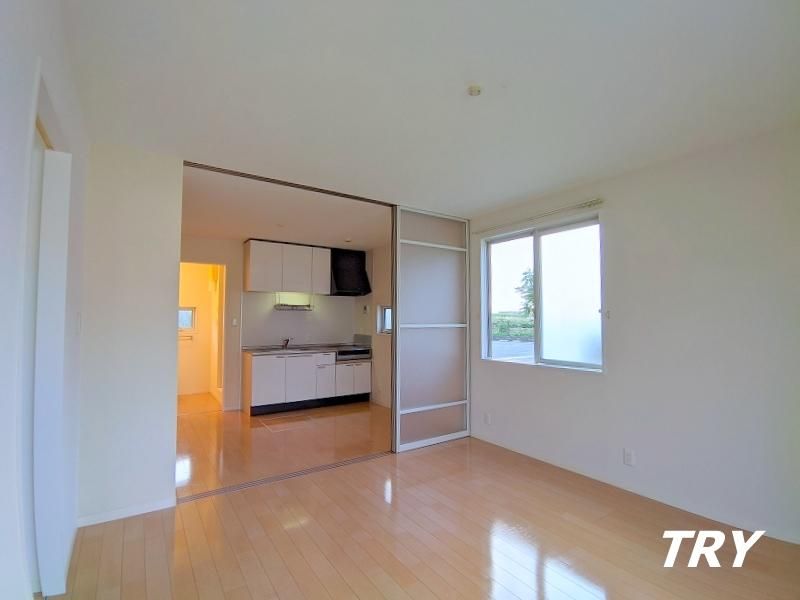 �y�����E���r���O�z�@