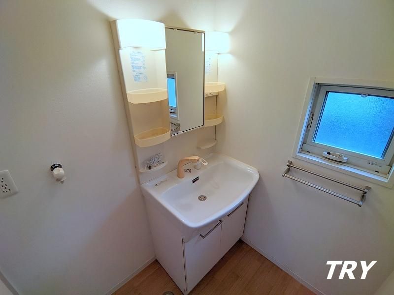 �y���ʏ��z�@