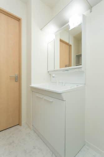 �y���ʏ��z�@