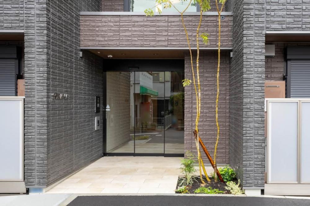 �y�G���g�����X�z�@