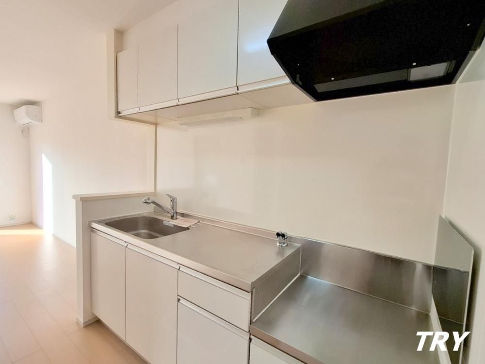 �y�L�b�`���z�@