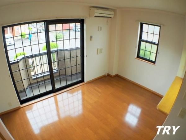 �y���ԁE���r���O�z�@