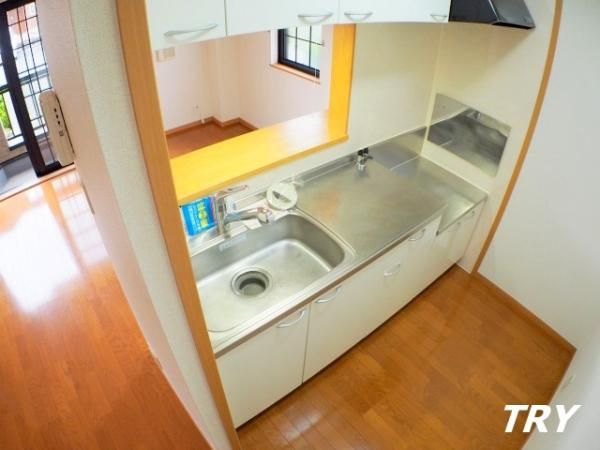 �y�L�b�`���z�@