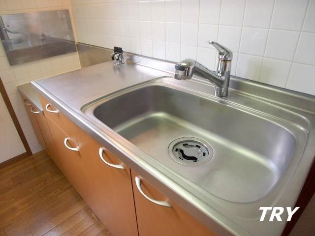 �y�L�b�`���z�@