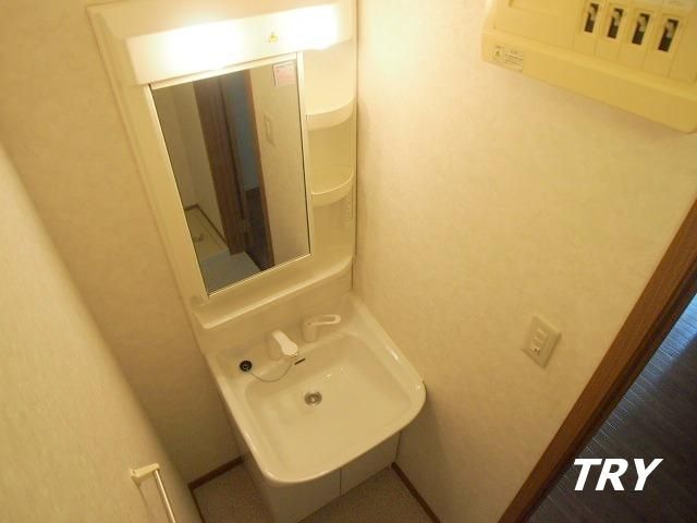 �y���ʏ��z�@