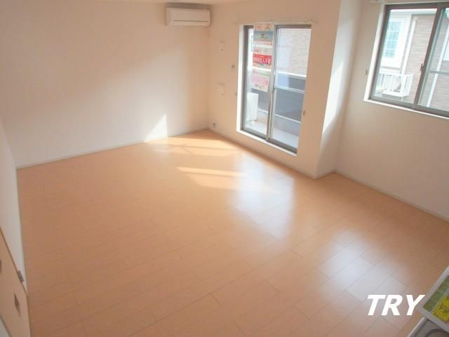 �y���ԁE���r���O�z�@