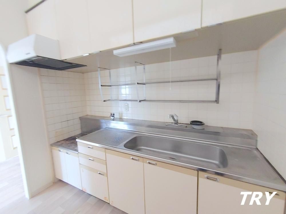 �y�L�b�`���z�@