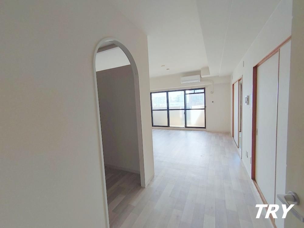 �y�����E���r���O�z�@