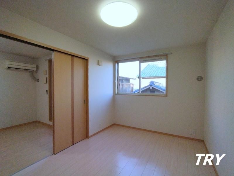 �y�Q���z�@