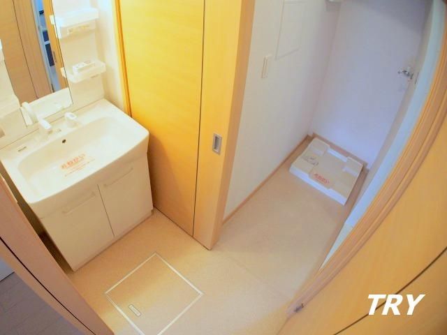 �y���ʏ��z�@