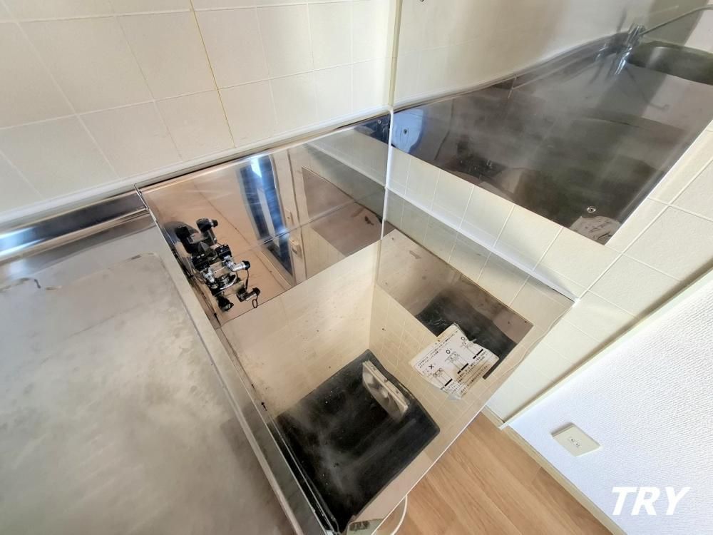 �y�L�b�`���z�@