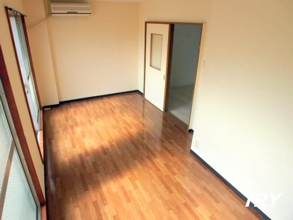 �y�Q���z�@