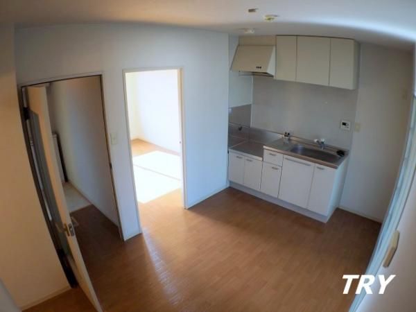 �y�����E���r���O�z�@�_�C�j���O