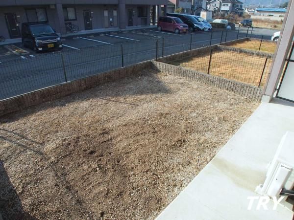 yz@eX