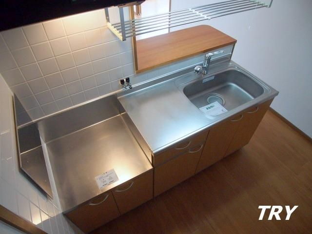 �y�L�b�`���z�@