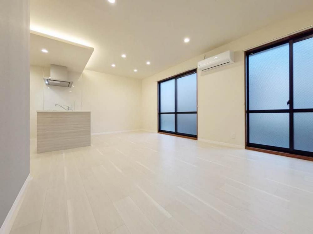 �y���ԁE���r���O�z�@