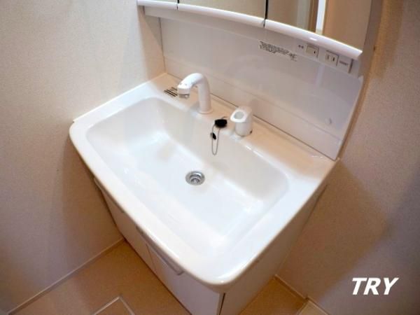 �y���ʏ��z�@