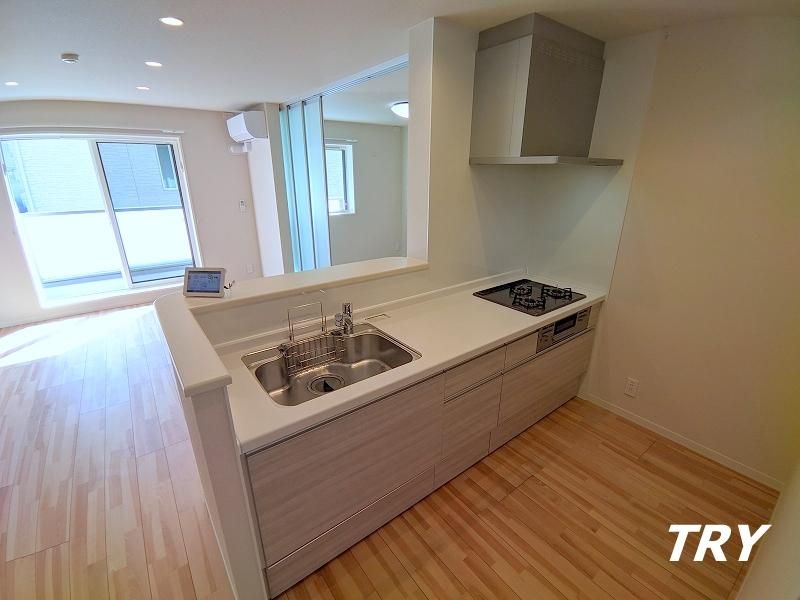 �y�L�b�`���z�@