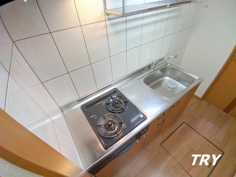 �y�L�b�`���z�@