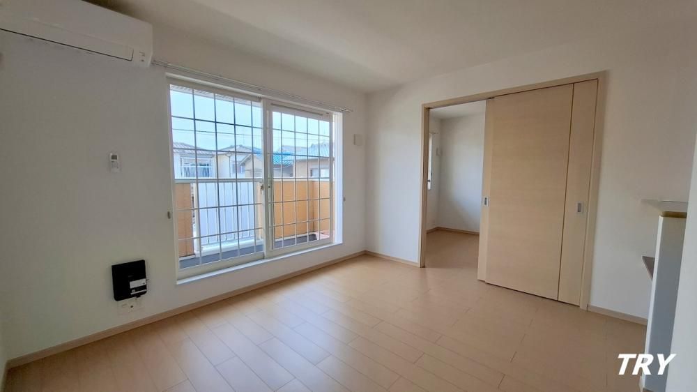 �y���ԁE���r���O�z�@