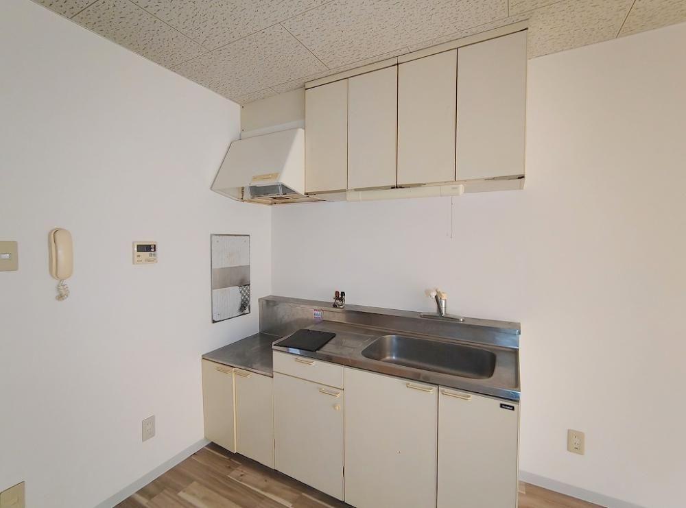 �y�L�b�`���z�@