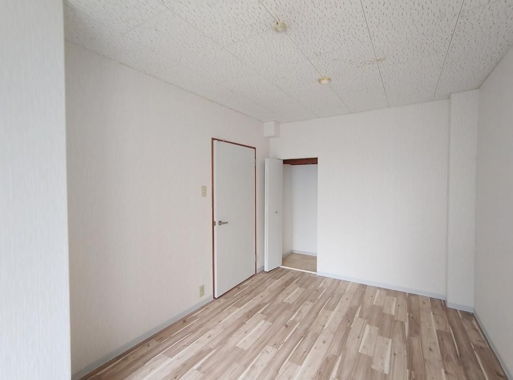 �y���[�z�@