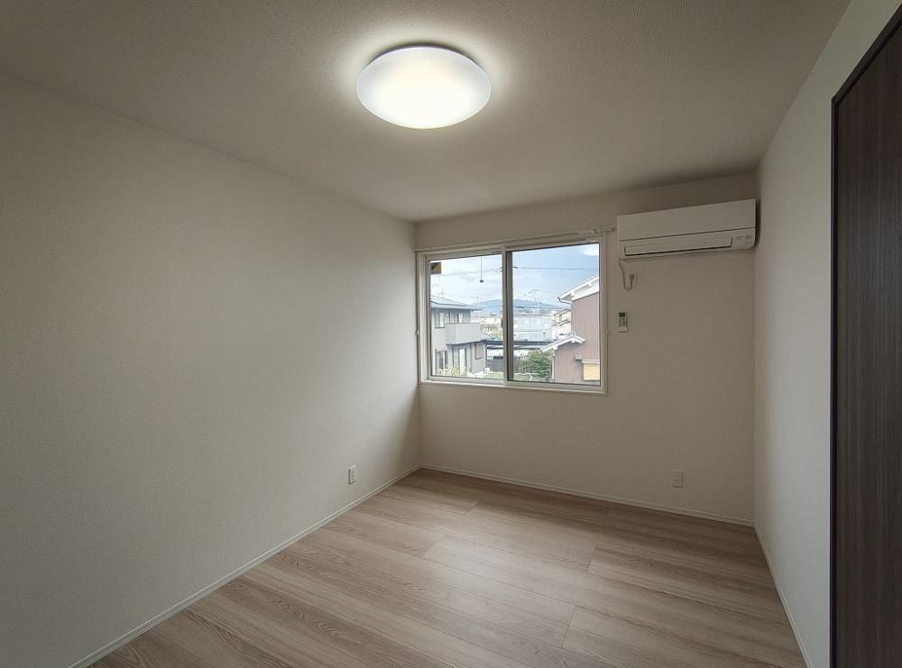 �y���̑������E�X�y�[�X�z�@