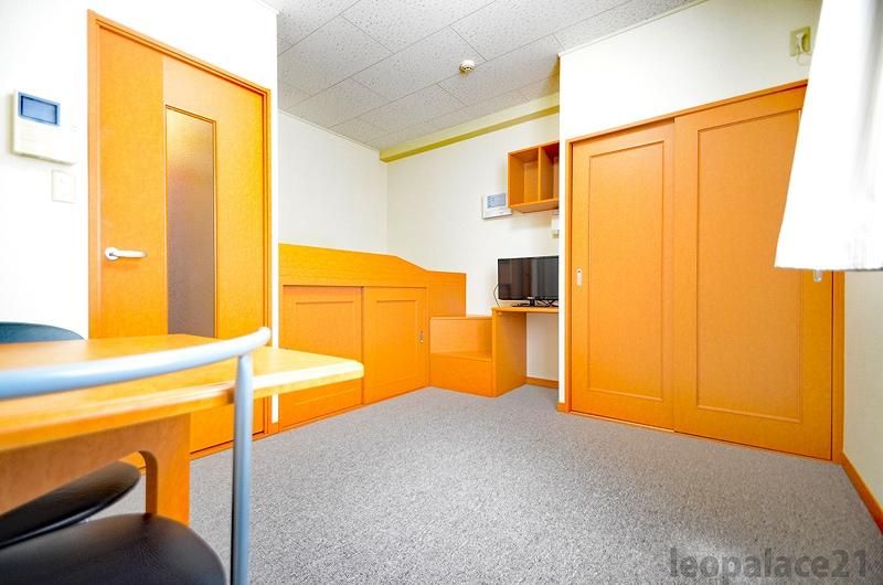 �y���ԁE���r���O�z�@