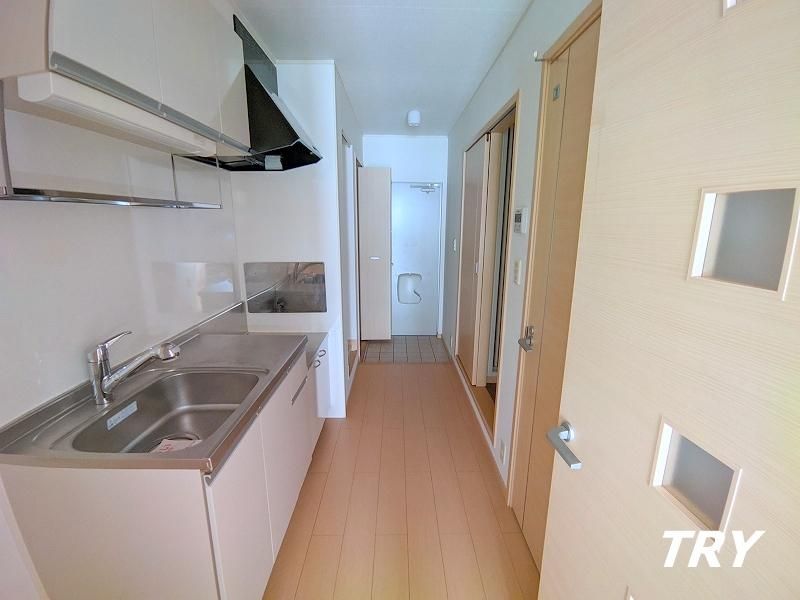 �y�L�b�`���z�@