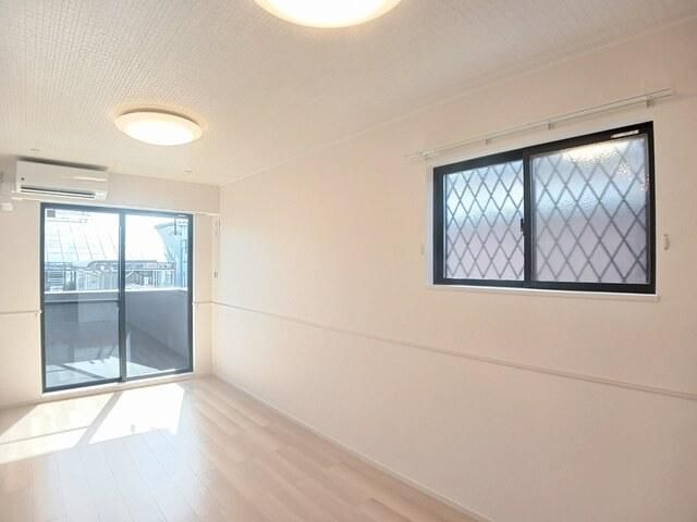 �y���ԁE���r���O�z�@