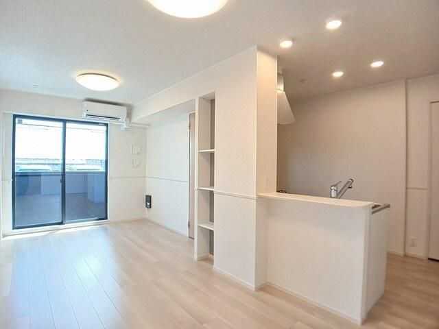 �y���ԁE���r���O�z�@