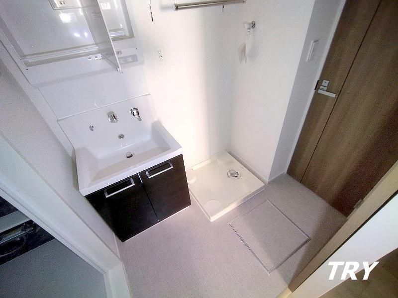 �y���ʏ��z�@