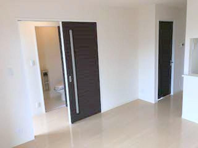 �y�����E���r���O�z�@