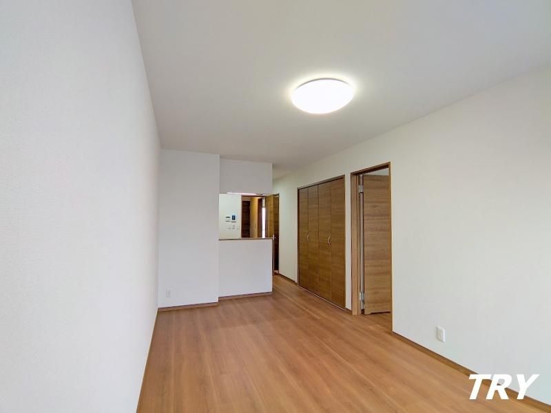 �y���ԁE���r���O�z�@