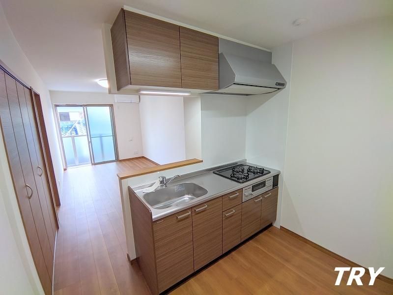 �y�L�b�`���z�@