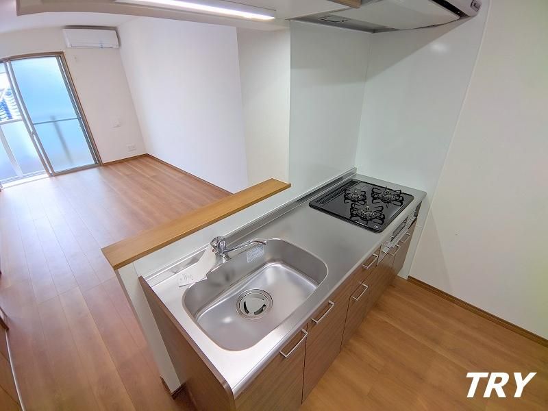 �y�L�b�`���z�@