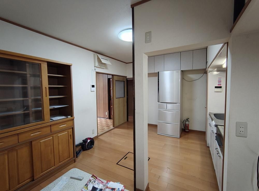 �y���ԁE���r���O�z�@