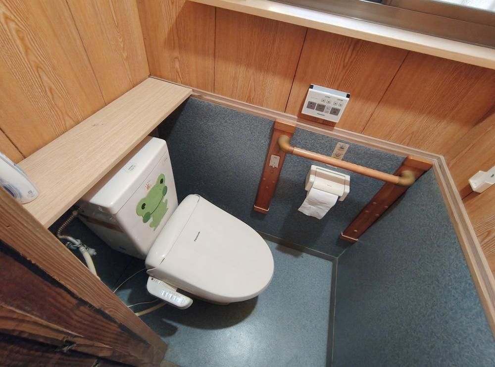 �y�g�C���z�@