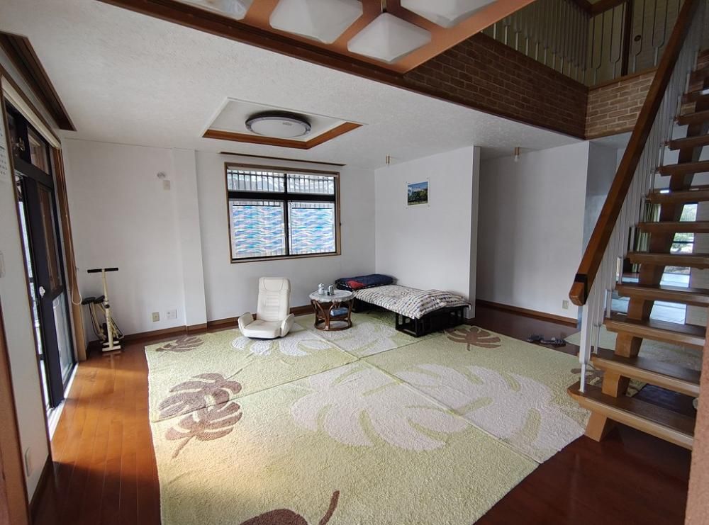 �y�����E���r���O�z�@