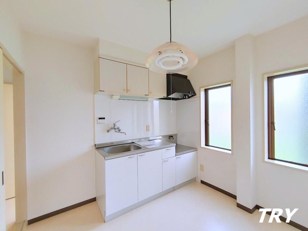 �y�L�b�`���z�@