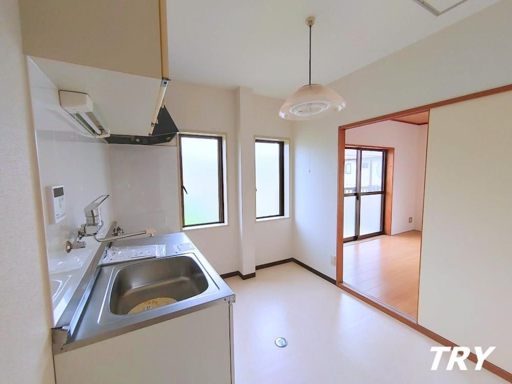 �y�L�b�`���z�@