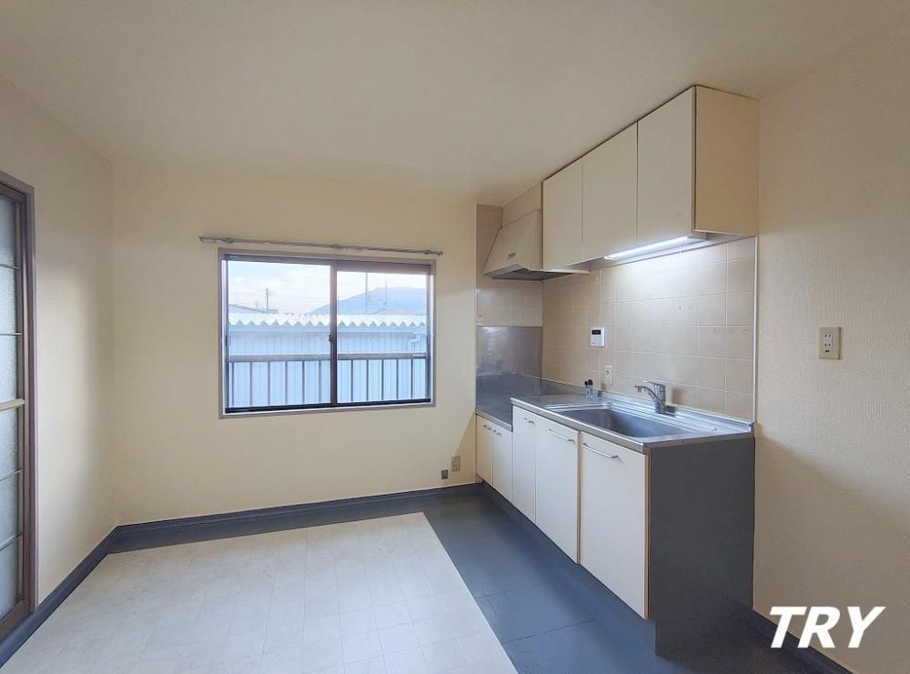 �y�����E���r���O�z�@