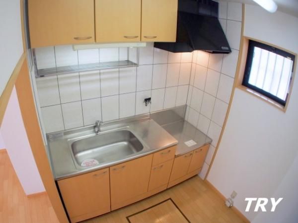 �y�L�b�`���z�@