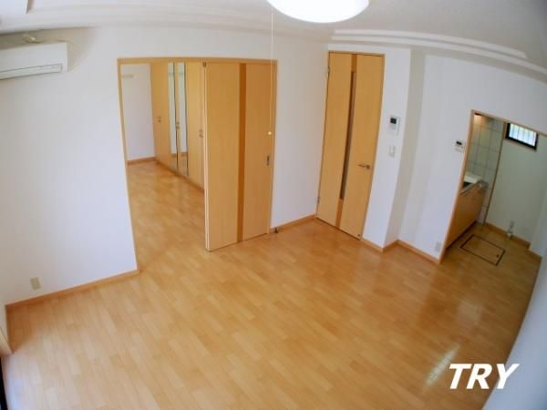 �y���ԁE���r���O�z�@