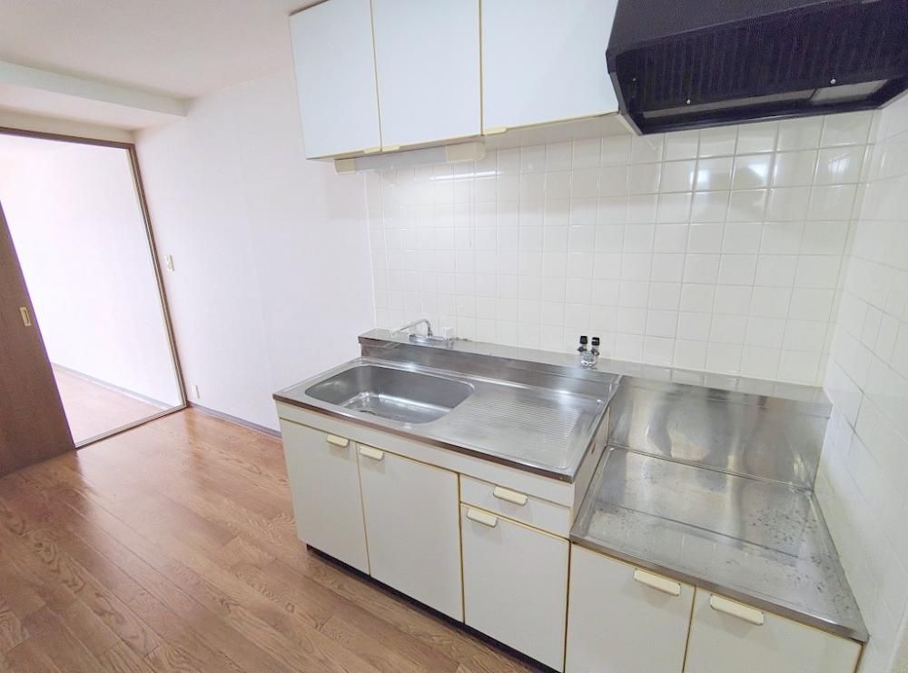 �y�L�b�`���z�@