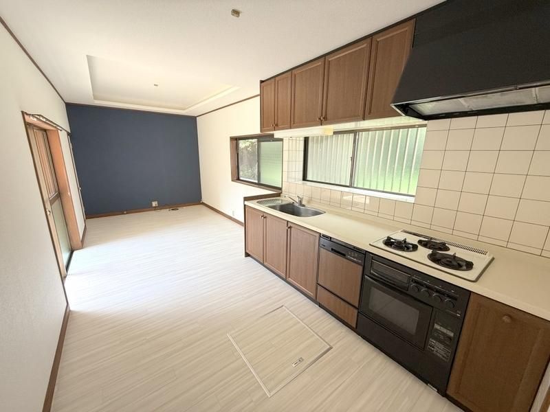 �y�L�b�`���z�@